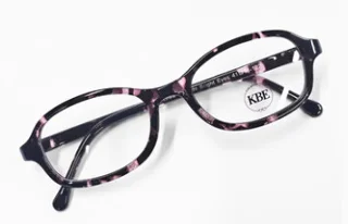 Tortie Plum