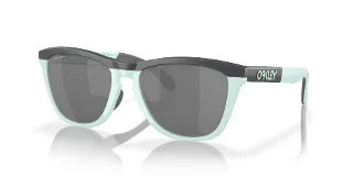 928403 Matte Carbon/Blue Milkshake