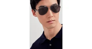 Gucci Sunglasses GG0528S