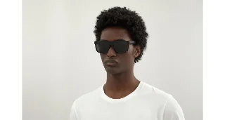 Gucci Sunglasses GG0010S