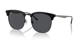 673487 Black On Black