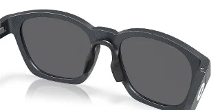 Oakley Sunglasses SHACKLE
