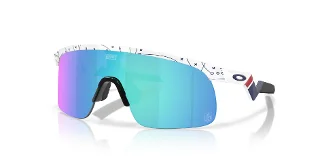 901041 25 Play White