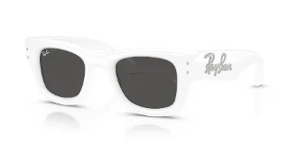 686387 White & Strass